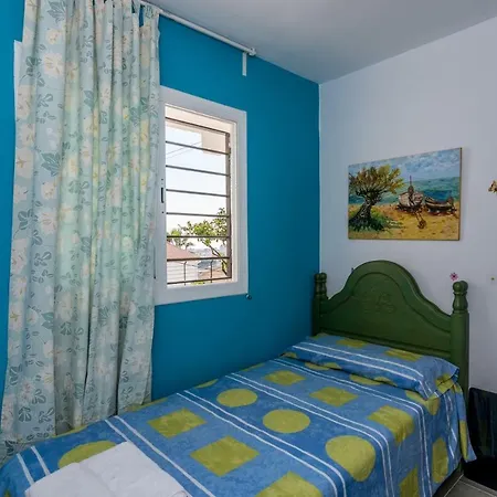 Homeholidaysrentals Delphi Pineda de Mar