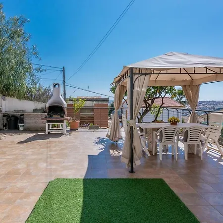 Homeholidaysrentals Delphi * Pineda de Mar