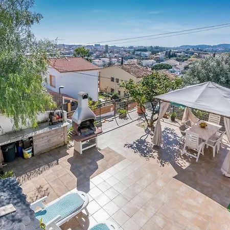 Homeholidaysrentals Delphi * Pineda de Mar