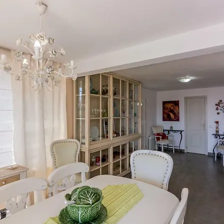 Homeholidaysrentals Delphi