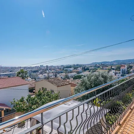 Homeholidaysrentals Delphi * Pineda de Mar